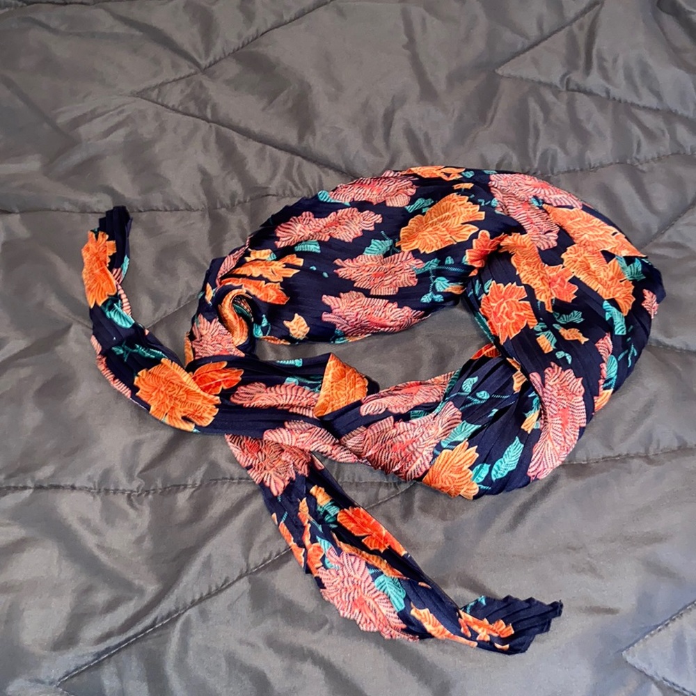 Gorgeous Chico’s pleated scarf or wrap